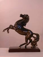 фигурки декоративные Конь большой (скульптура) 22054 Б